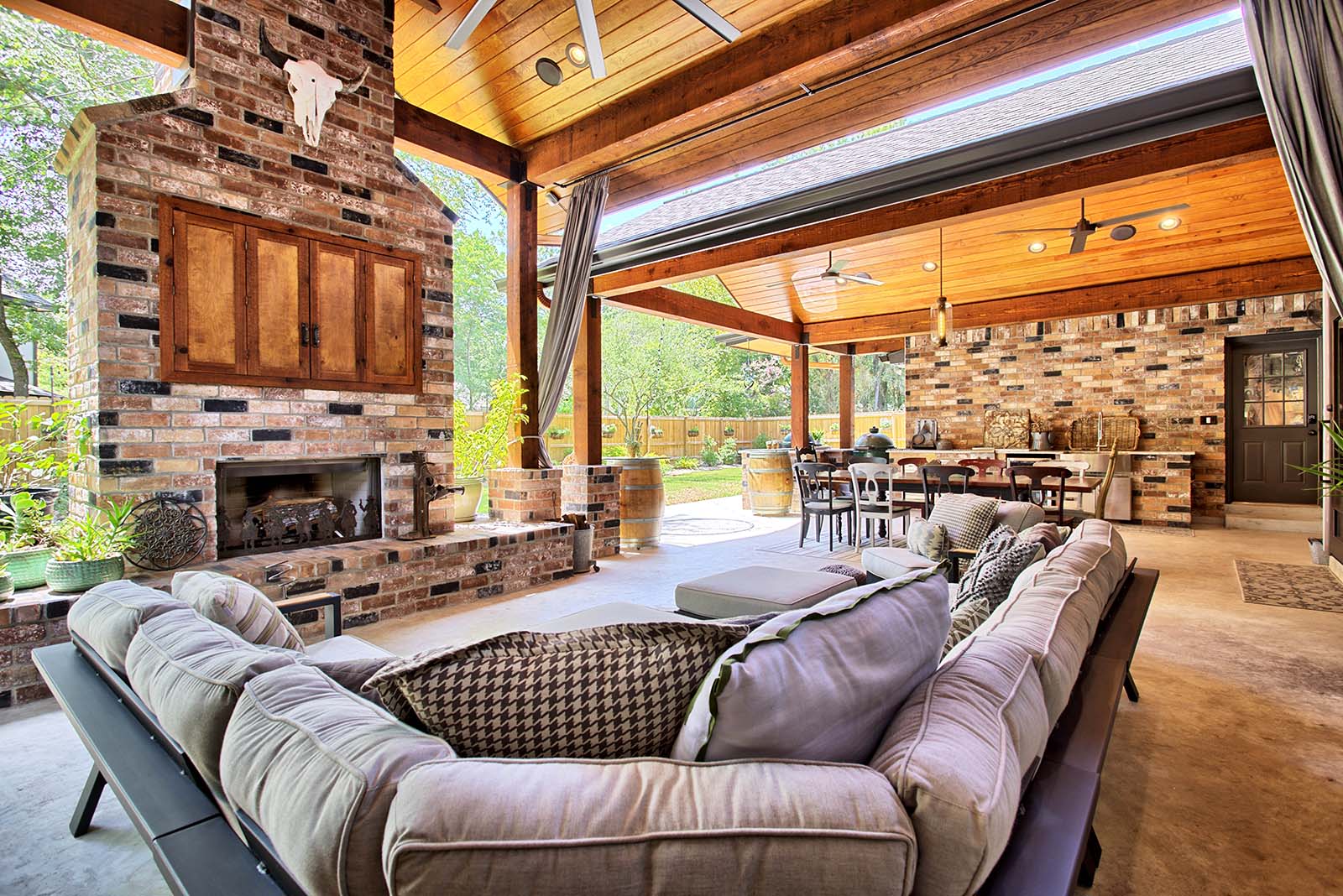 Featured image for “Outdoor Living Spaces – An Investment in Family Time”